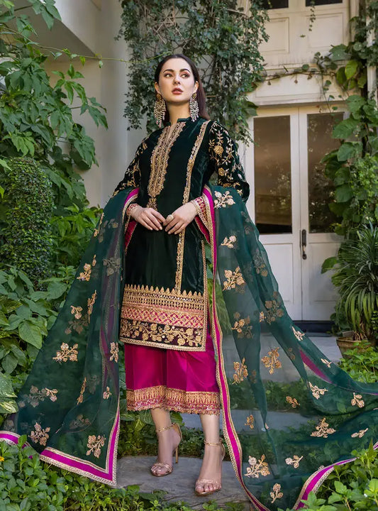Zainab Chottani | Stitched Velvet 2022 | Pareeshay - House Of Anaya
