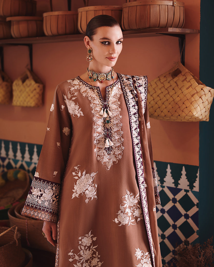 Mushq | Nuvera Raw Silk 26 | Sally
