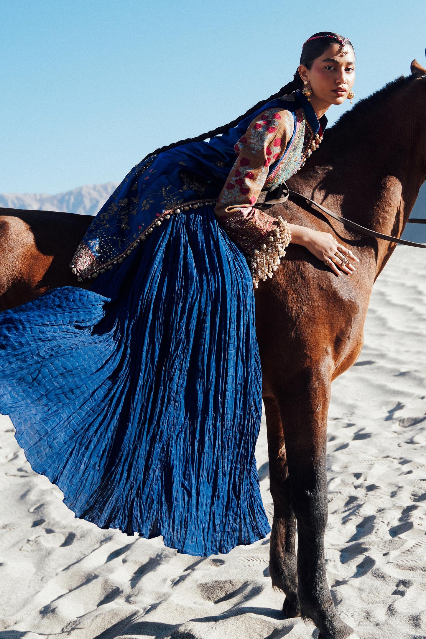 Sana Safinaz | Winter Shawl 24 | Velvet V241-001-3CP - House Of Anaya