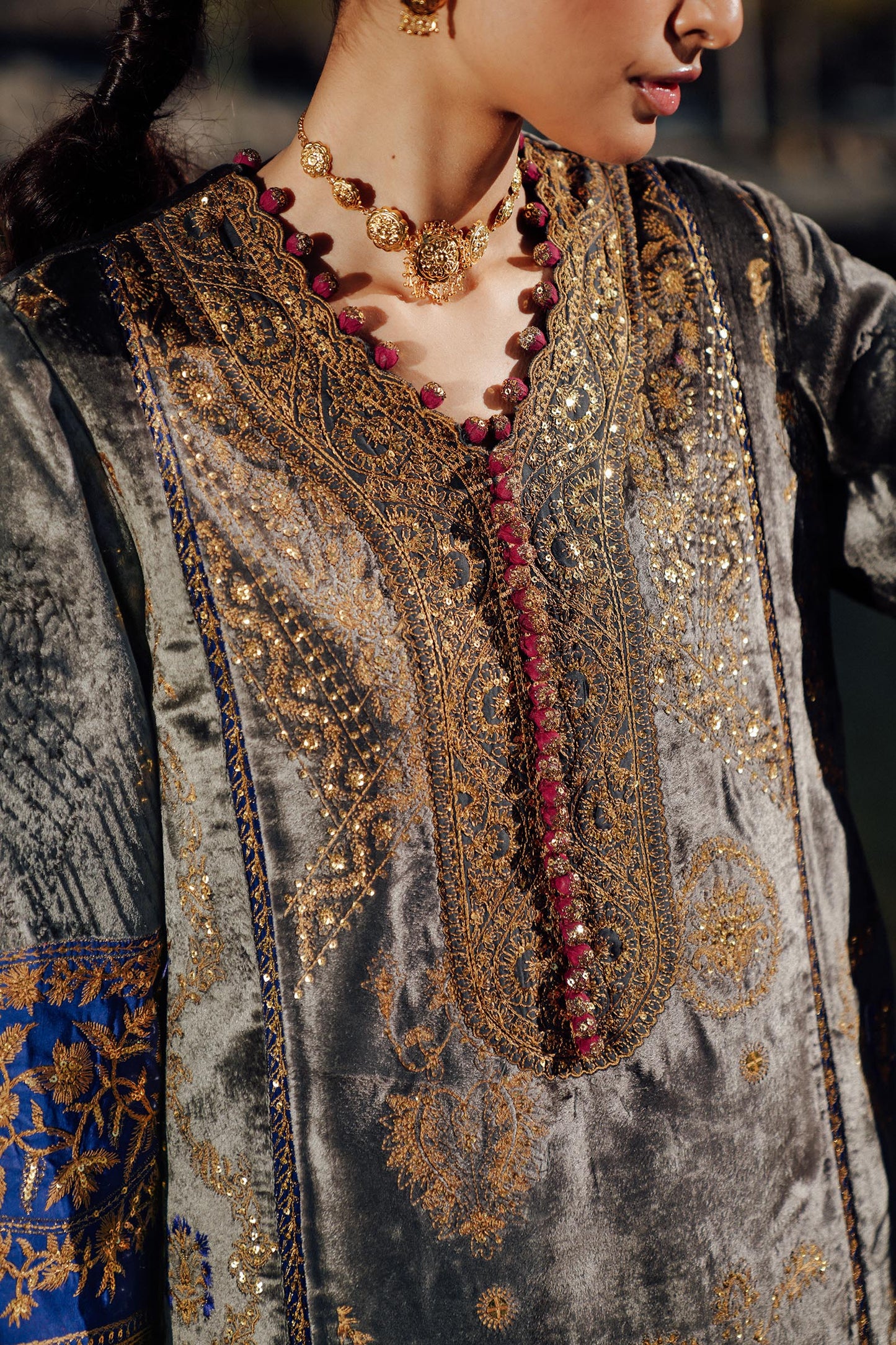 Sana Safinaz | Winter Shawl 24 | Velvet V241-004-3CP - House Of Anaya