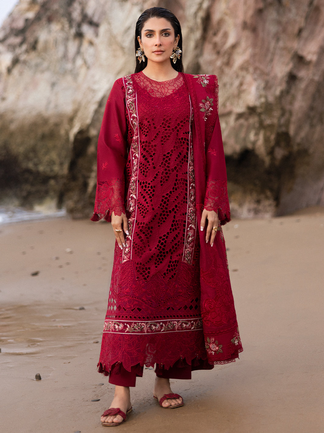 Mahnur | Sirena Luxury Lawn 25 | Scarlett - House Of Anaya
