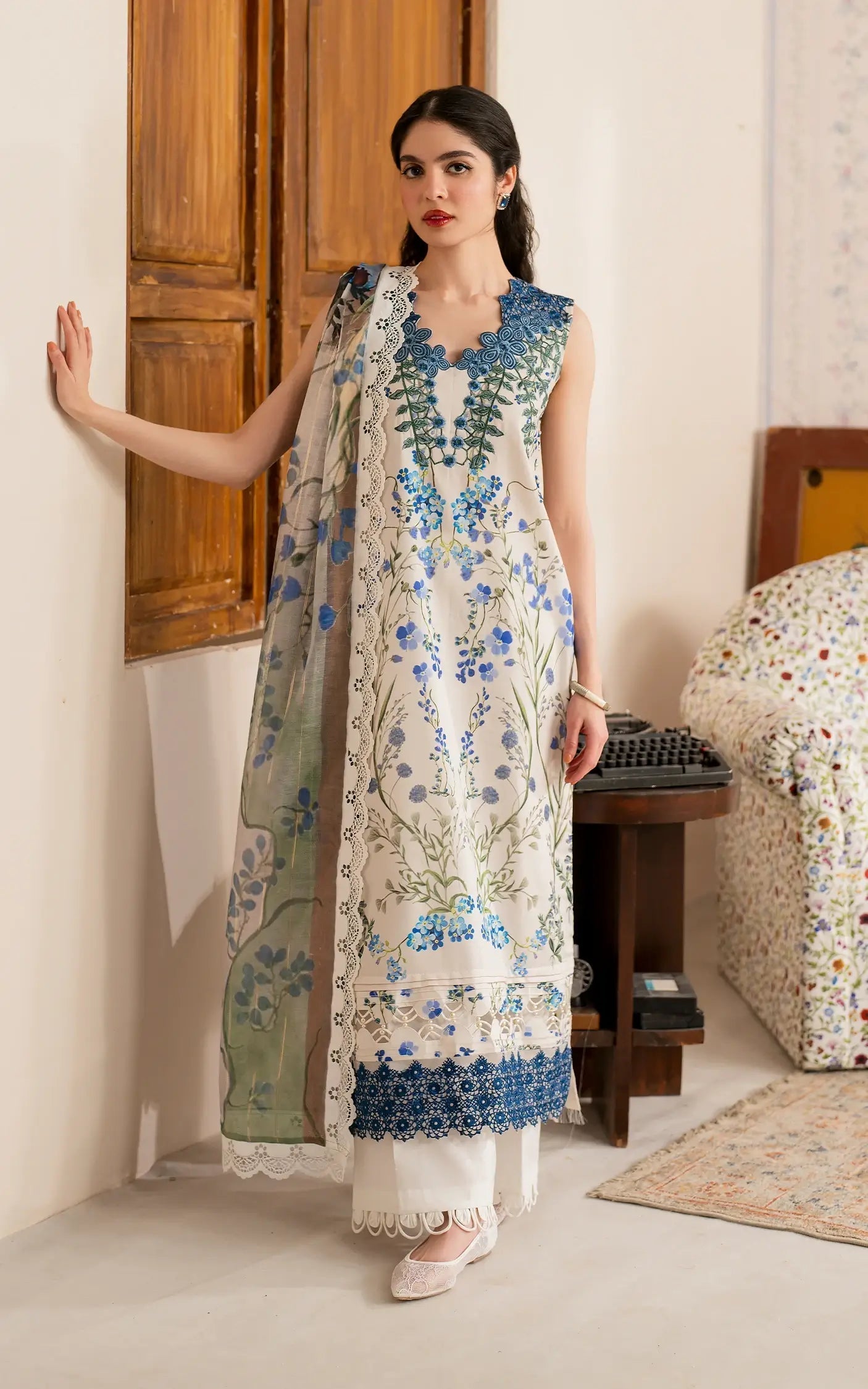 Asifa and Nabeel | Meraki Vintage 25 | Shabnam (MVL25-13) - House Of Anaya