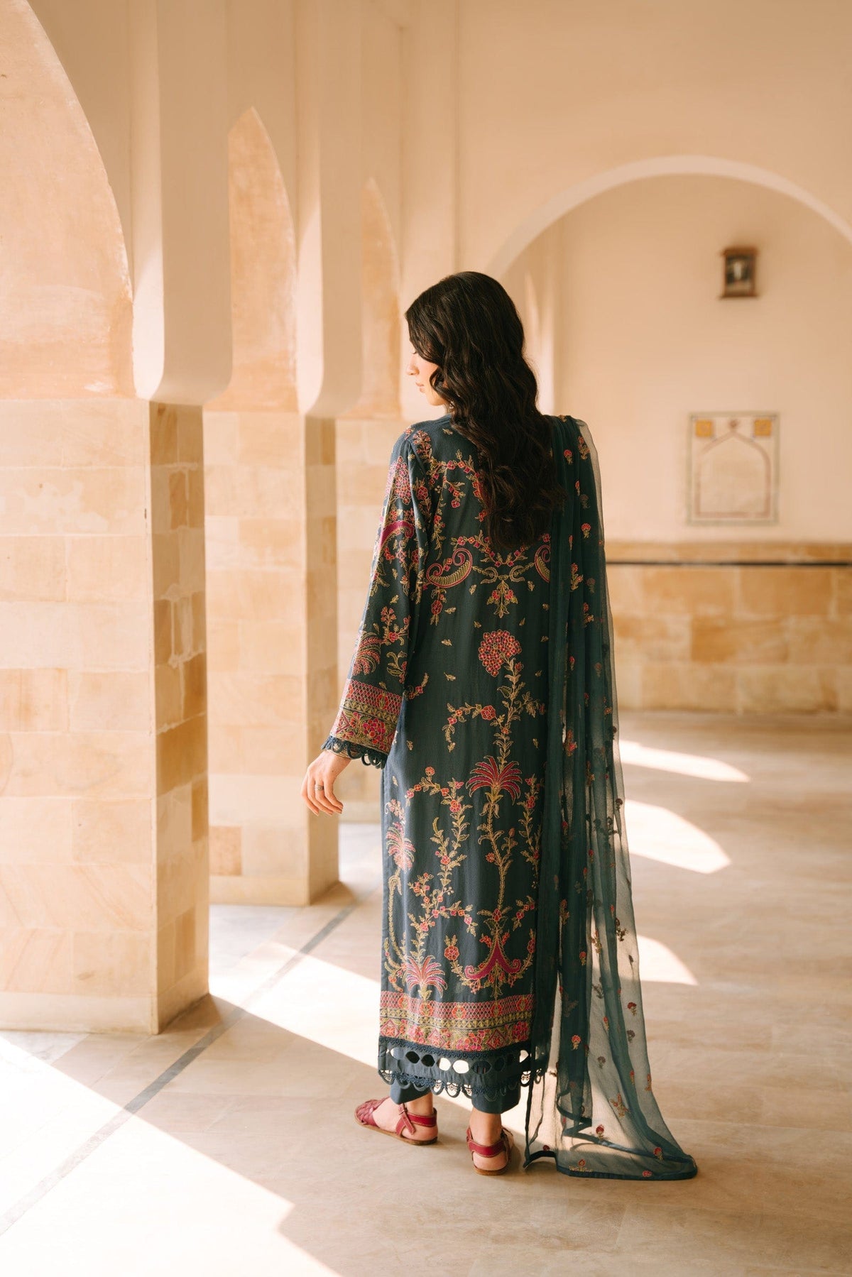 Taana Baana | Manzil Winter |  B3398 - House Of Anaya