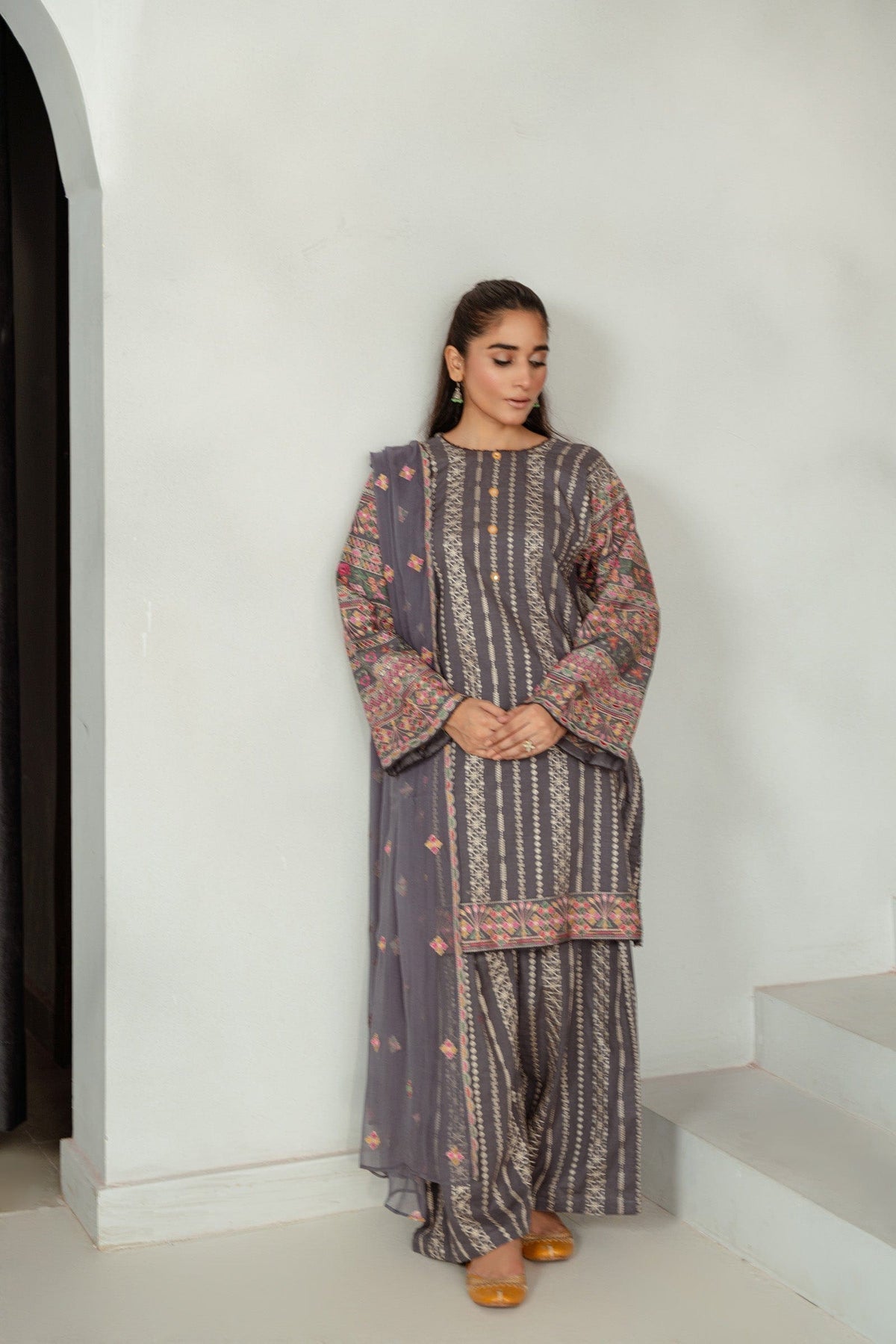 Taana Baana | Manzil Winter |  B3401B - House Of Anaya