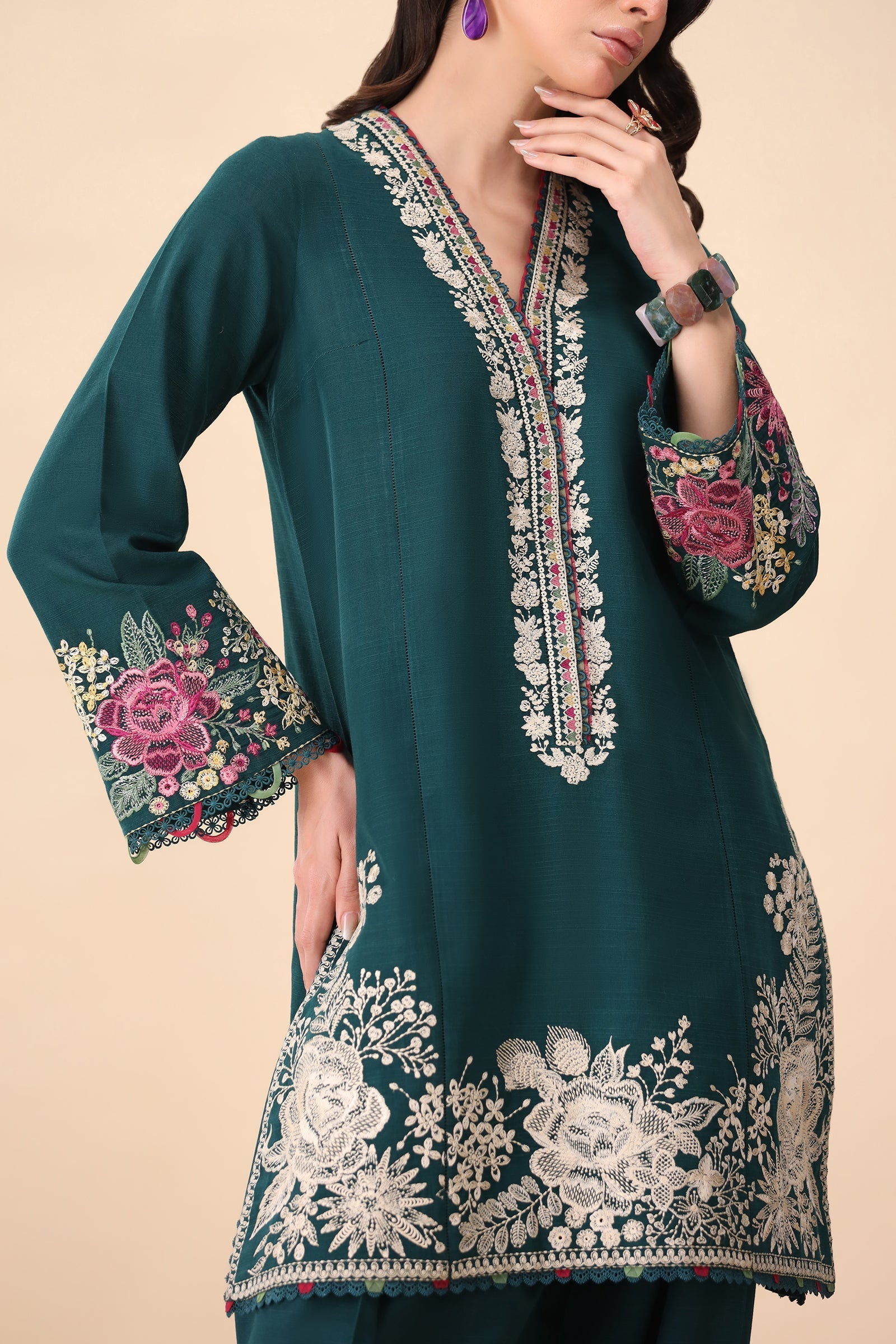 Zaha | Staples | VERDANCE (ZRW-21324)