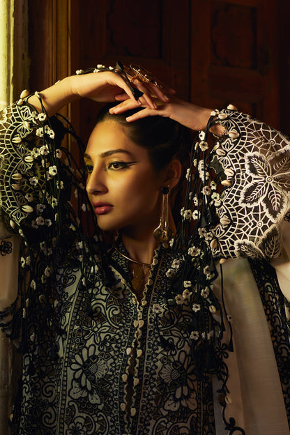 Elan | Luxury Lawn 25 | ISLA (EL25-02 B)