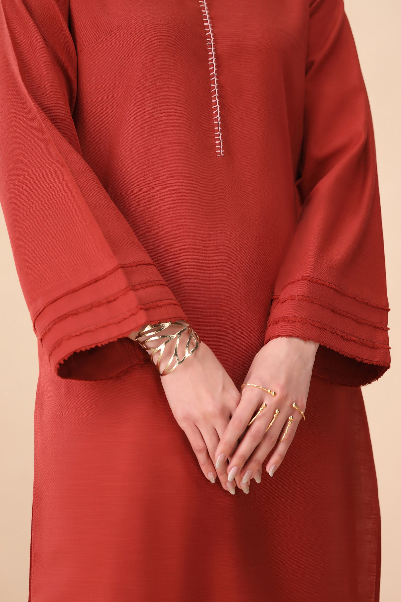 Zaha | Staples | AMBER (ZRW-21367)