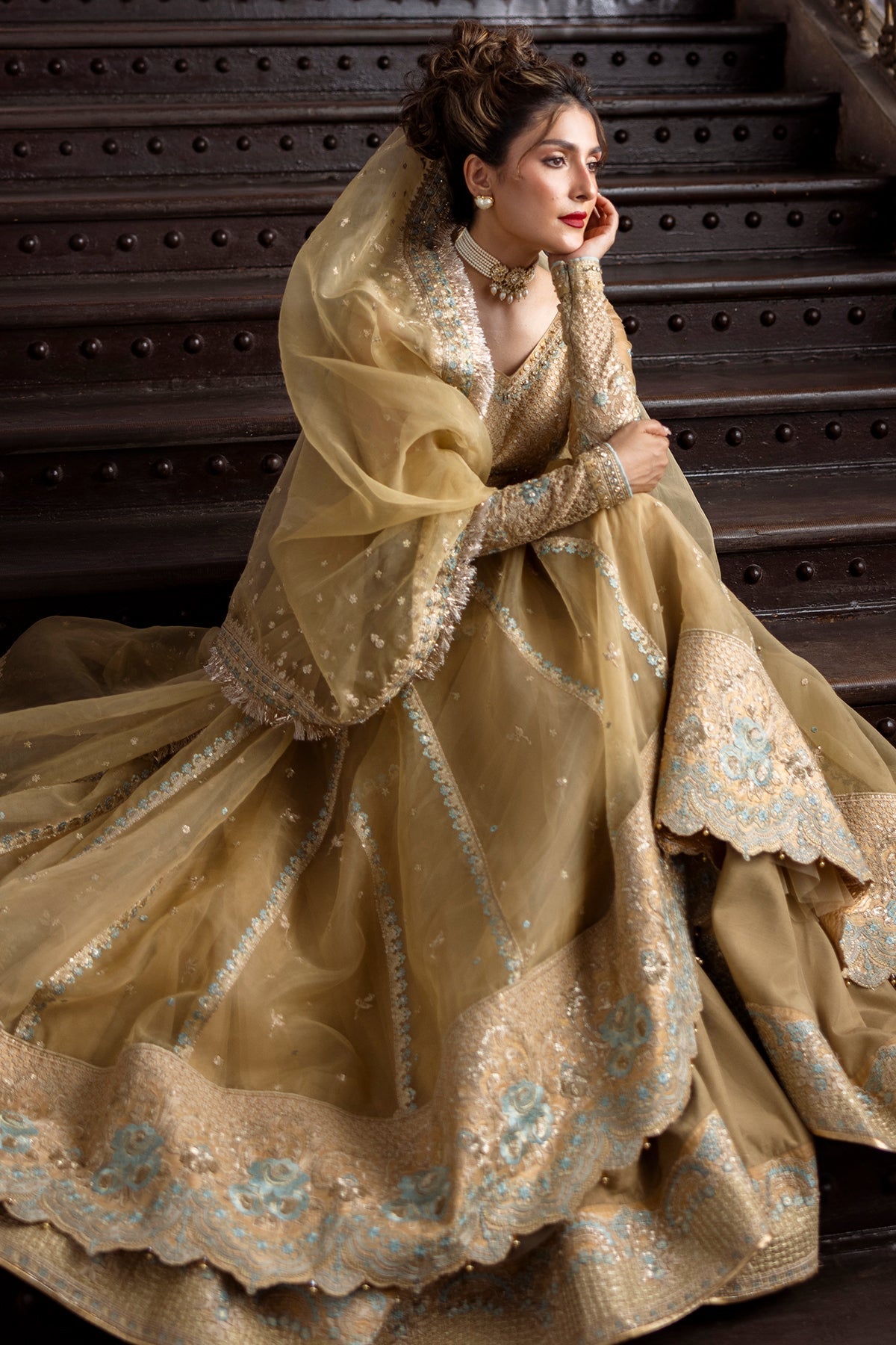 Erum Khan | Jahan Wedding 25 | Golden Glow