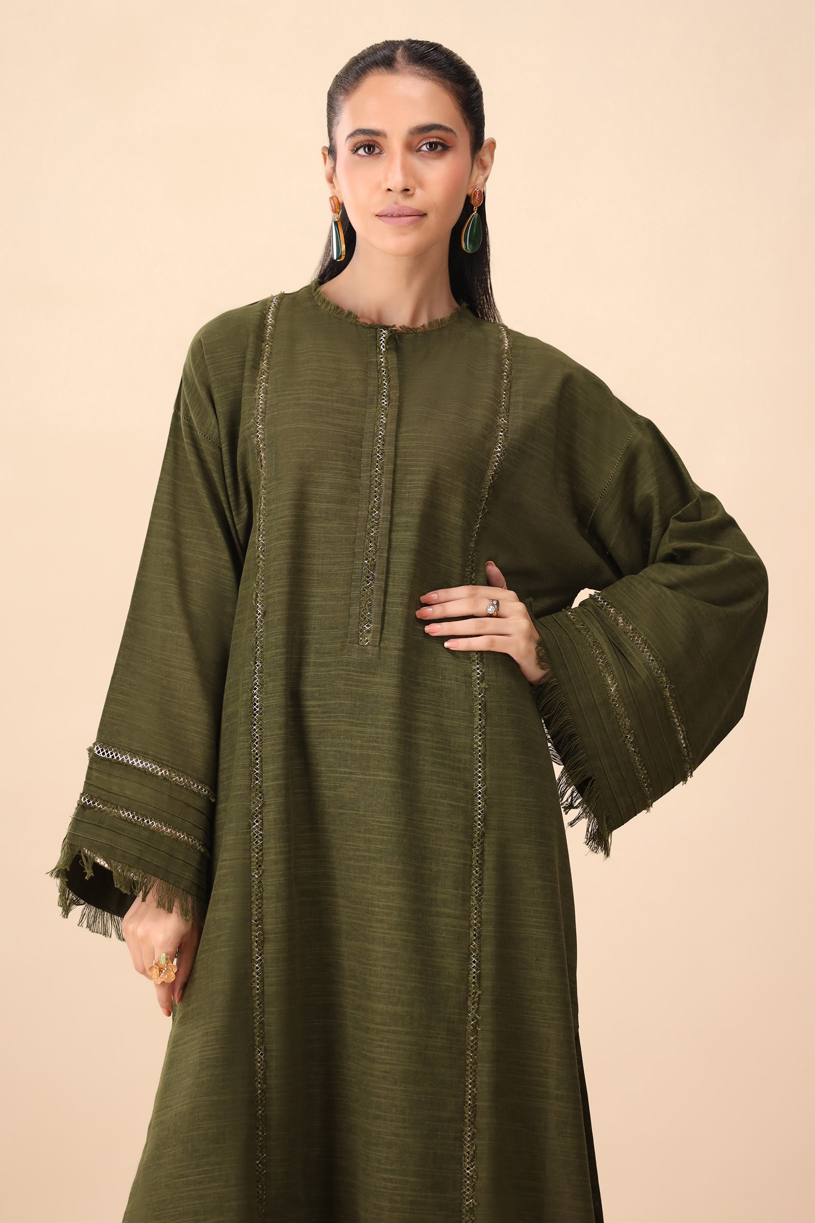 Zaha | Staples | OLIVA (ZRW-21361)