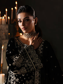 Gulaal | Marais Velvet | ECLISSA