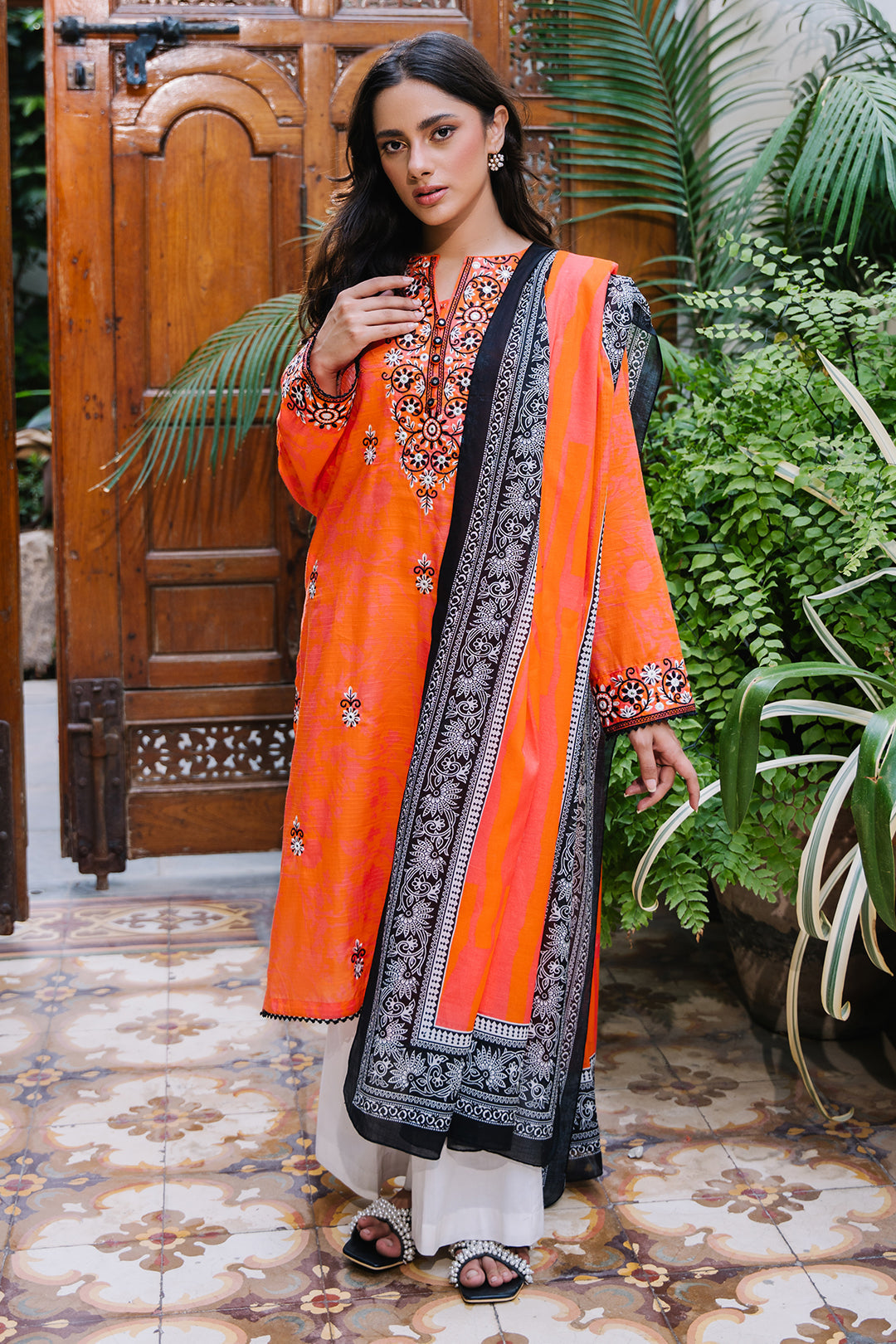 Zellbury | Summer Pret | Embroidered Kurta Dupatta - 2077 - Libasekhas