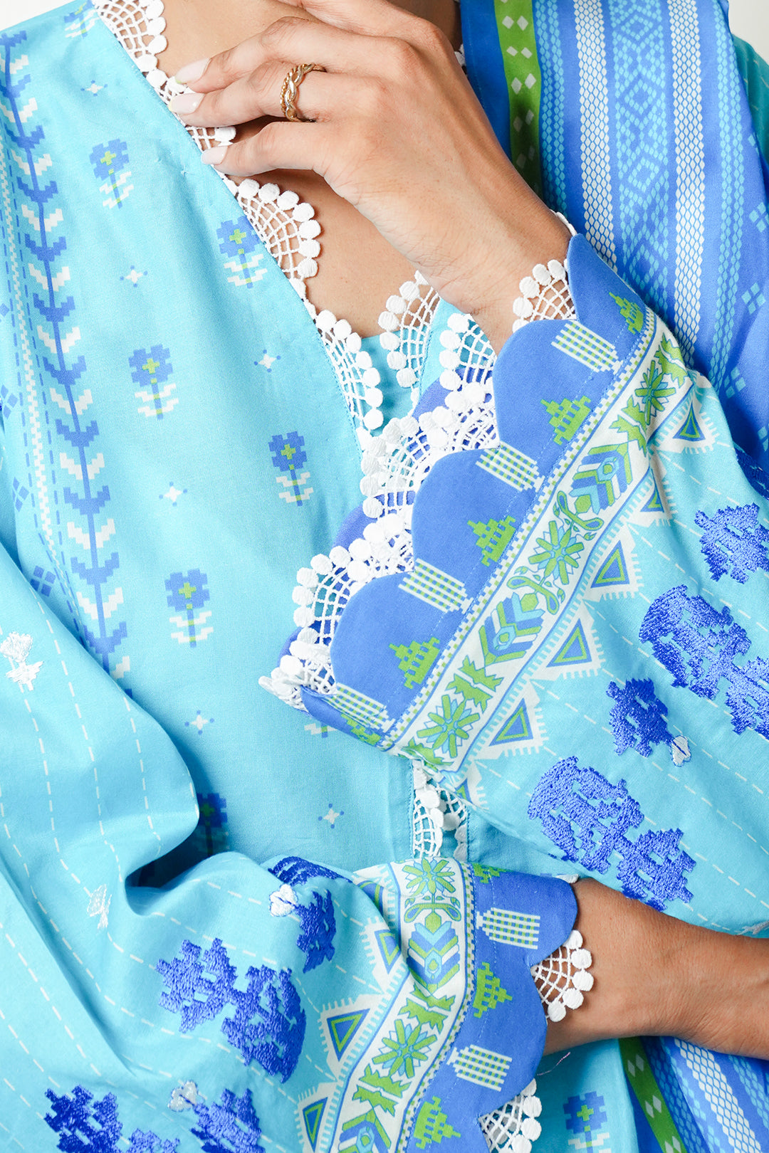 Zellbury | Unstitched 2 Piece Cambric | Embroidered Shirt Dupatta - 0028 - Libasekhas