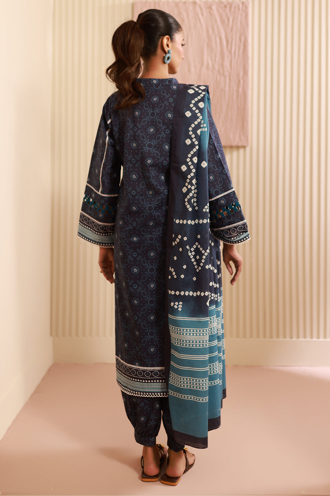 Zellbury | Unstitched 3 Piece Cambric | Shirt Shalwar Dupatta - 0642 - Libasekhas
