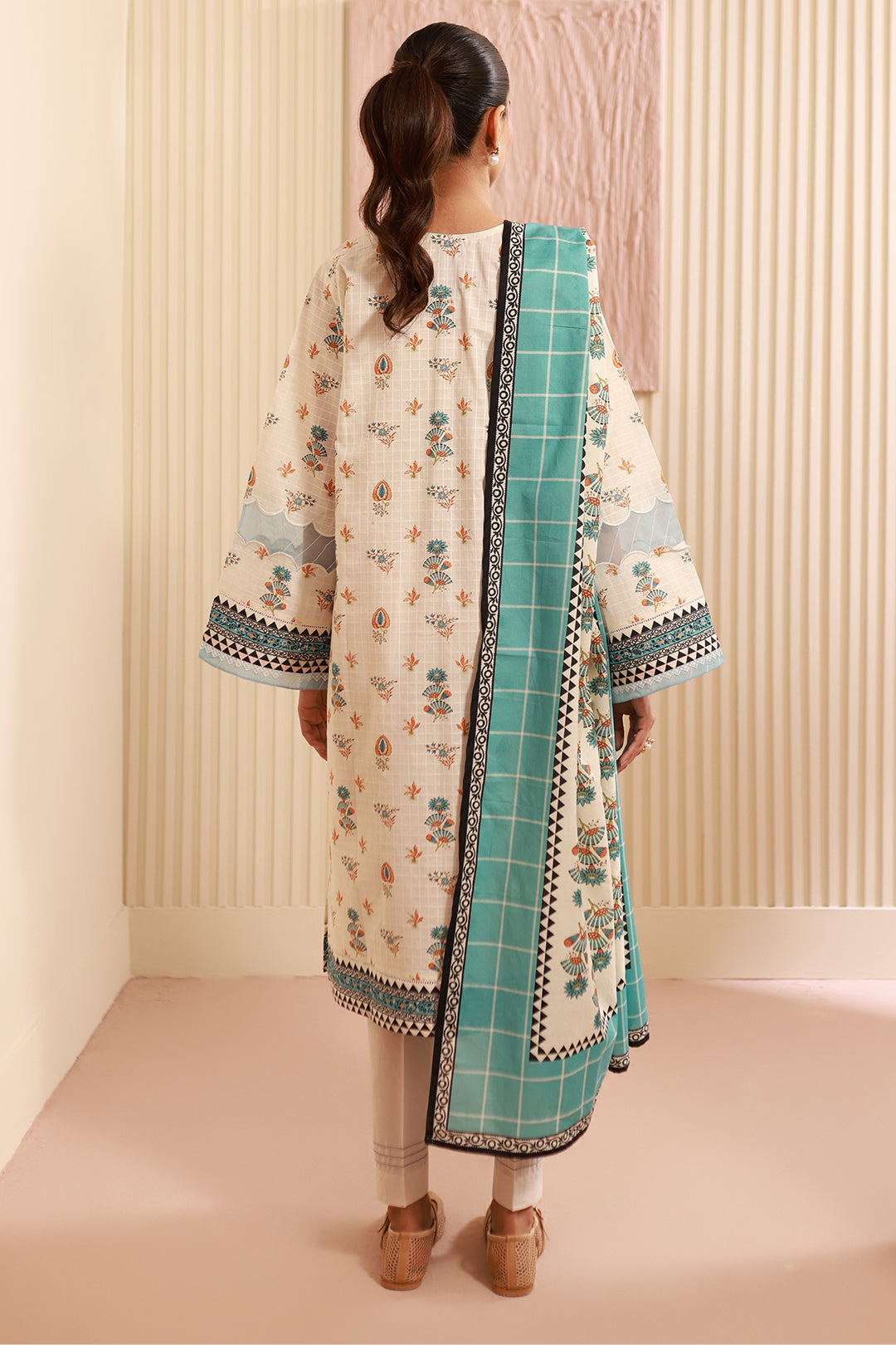 Zellbury | Unstitched 3 Piece Cambric | Shirt Shalwar Dupatta - 0668 - Libasekhas