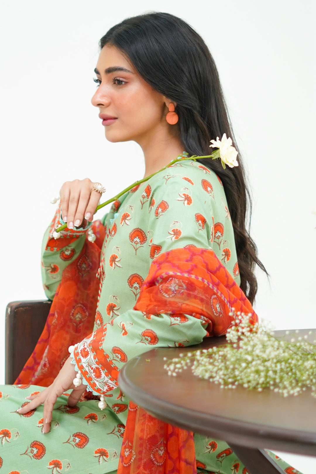 Zellbury | Unstitched 3 Piece Lawn | Shirt Shalwar Dupatta - 1325 - Libasekhas