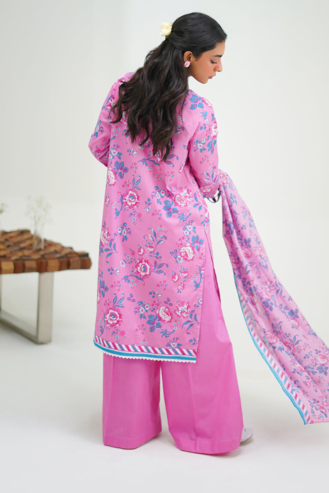Zellbury | Unstitched 3 Piece Lawn | Shirt Shalwar Dupatta - 1569 - Libasekhas