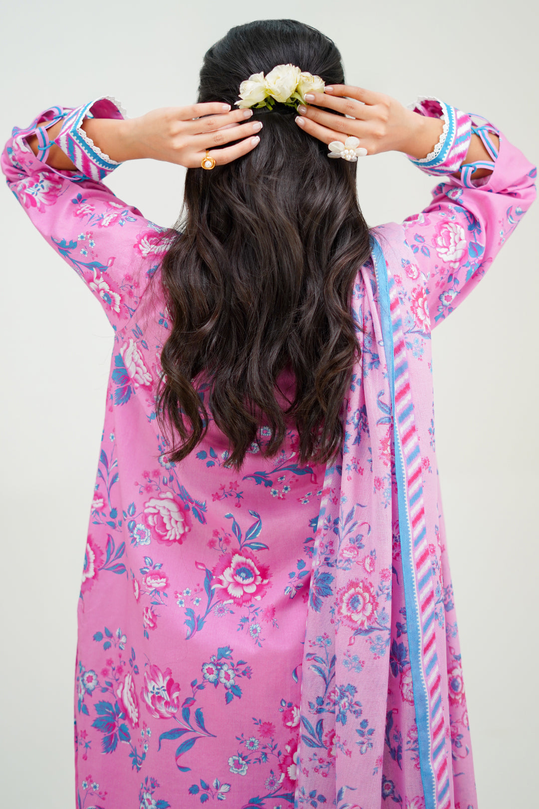 Zellbury | Unstitched 3 Piece Lawn | Shirt Shalwar Dupatta - 1569 - Libasekhas