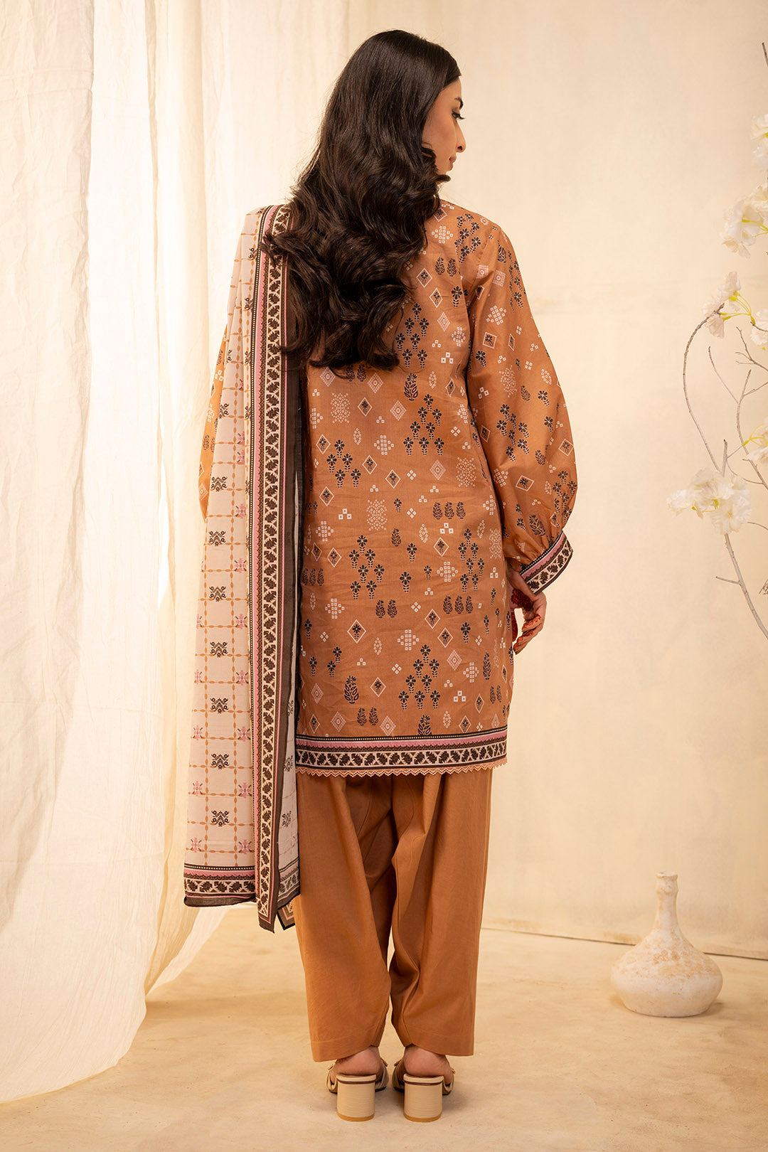 Zellbury | Unstitched 3 Piece Lawn | Shirt Shalwar Dupatta - 0047 - Libasekhas