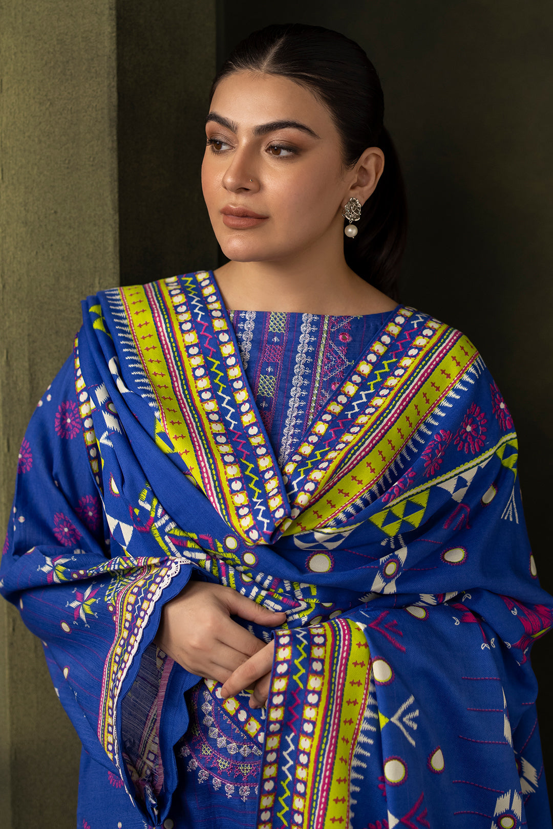 Zellbury | Unstitched 2 Piece Khaddar | Embroidered Shirt Dupatta - 0180 - Libasekhas