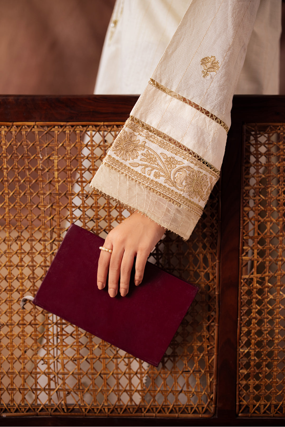 Zellbury | Unstitched 3 Piece Khaddar | Embroidered Shirt Shalwar Shawl - 0232 - Libasekhas