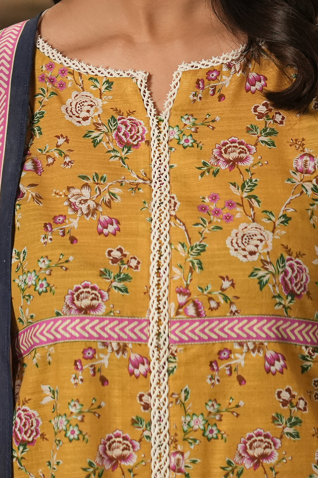 Zellbury | Unstitched 3 Piece Khaddar | Shirt Shalwar Dupatta - 0472 - Libasekhas
