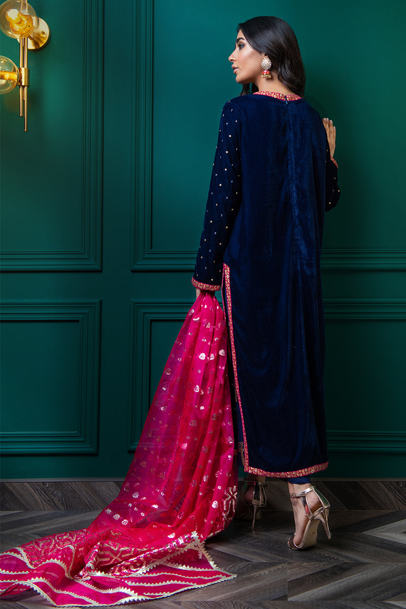 Wardha Saleem | Velvets Winter Fall 24 |  Shalimar - House Of Anaya