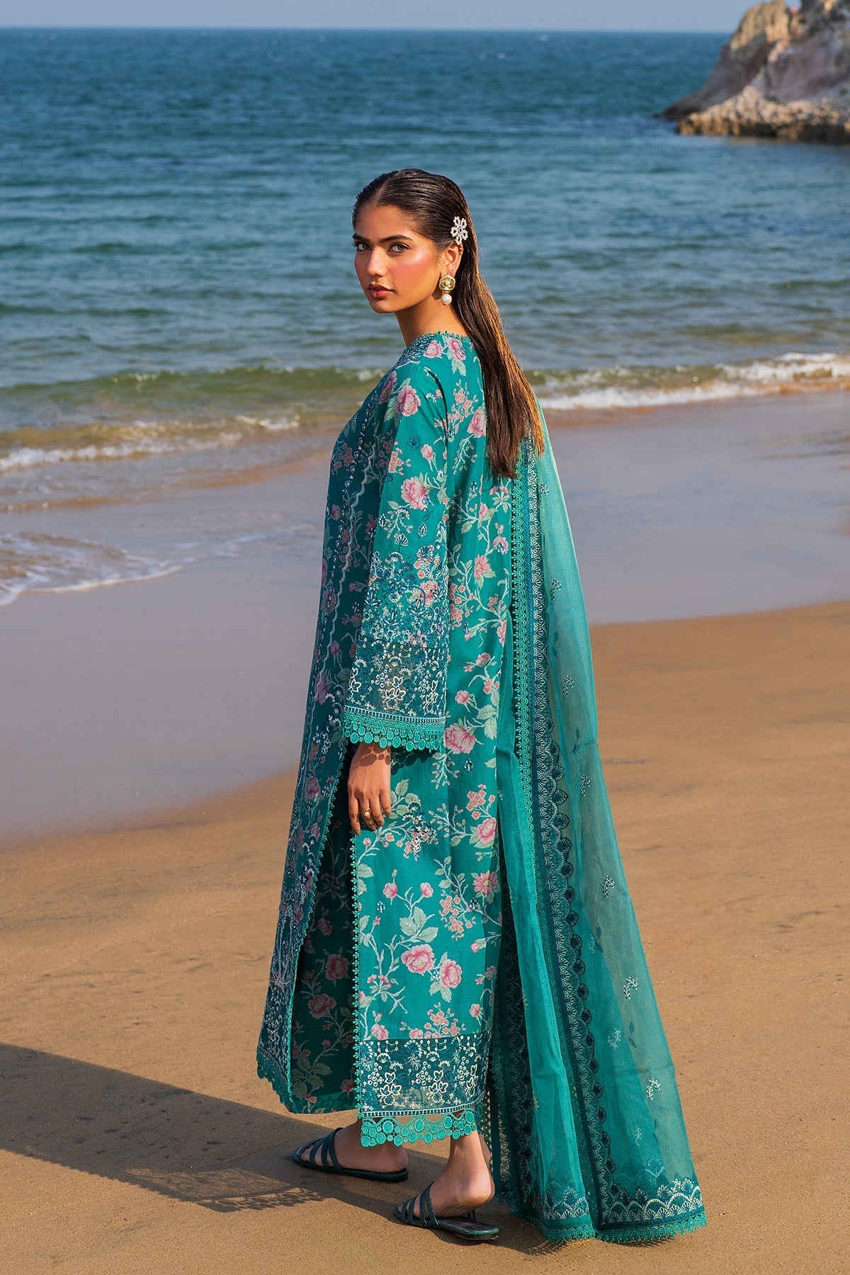 Afrozeh | Endless Summer | Plush