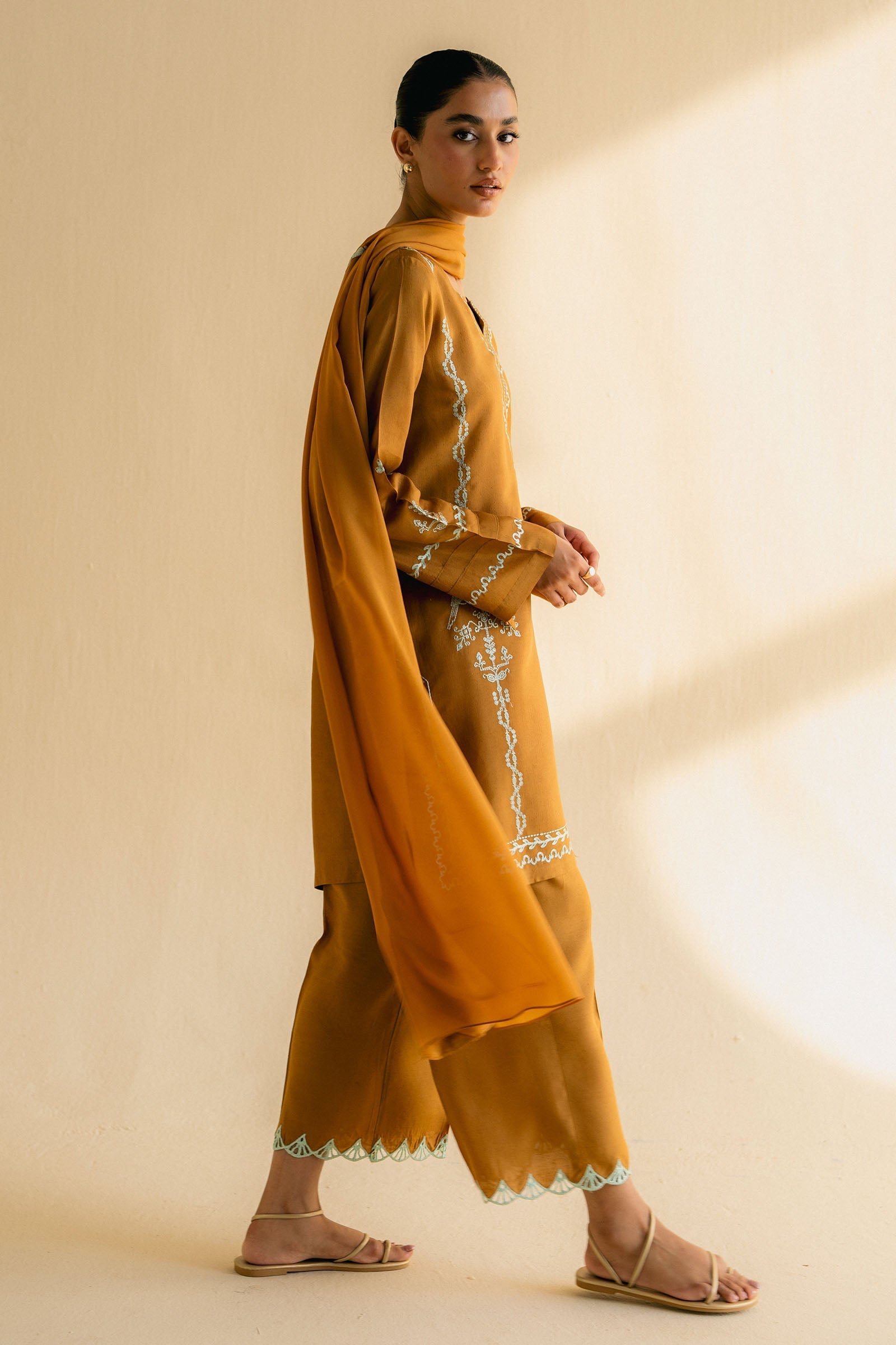 Zara Shahjahan | Pret Wear | ZC-2103