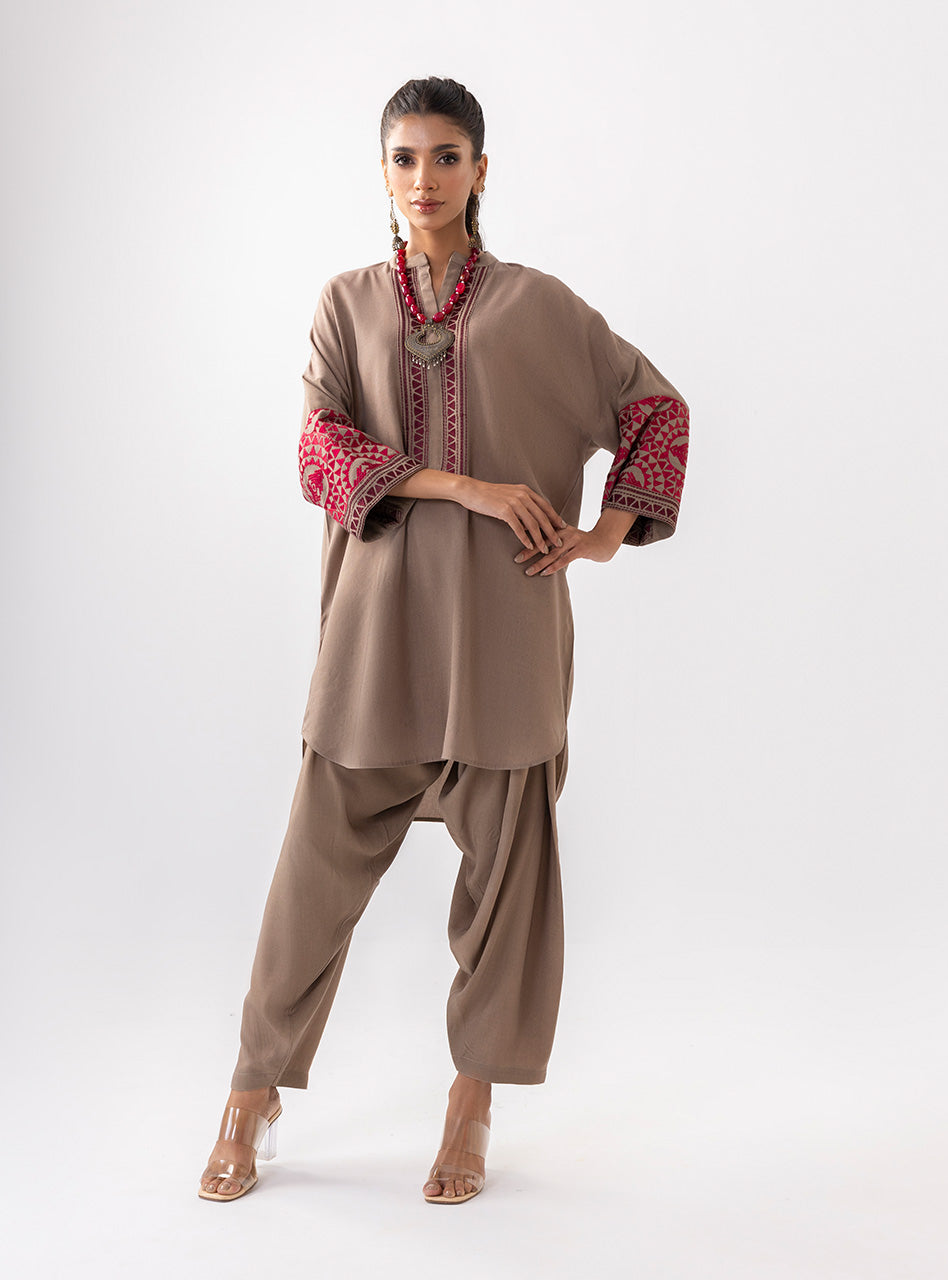 Zainab Chottani | Aara Casual Pret |  Sandy Beige - House Of Anaya