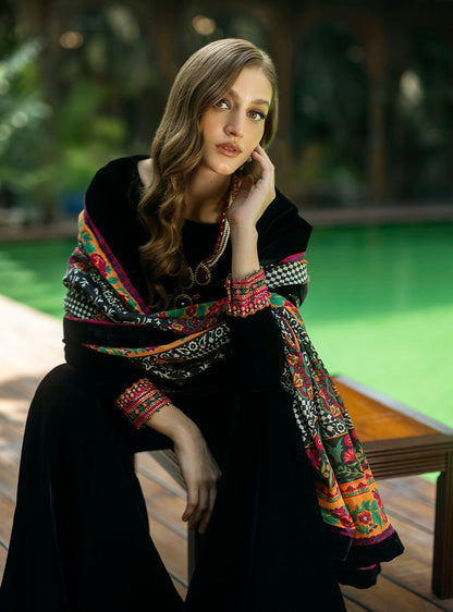 Zainab Chottani | Makhmal Luxe Pret | Zulmat - House Of Anaya