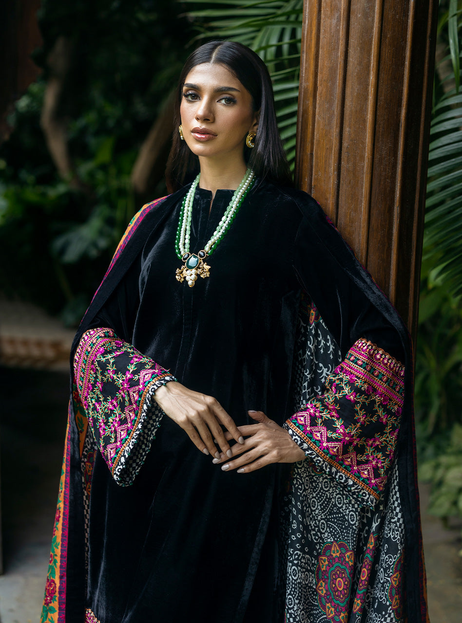 Zainab Chottani | Makhmal Luxe Pret | Ghazaleh - House Of Anaya