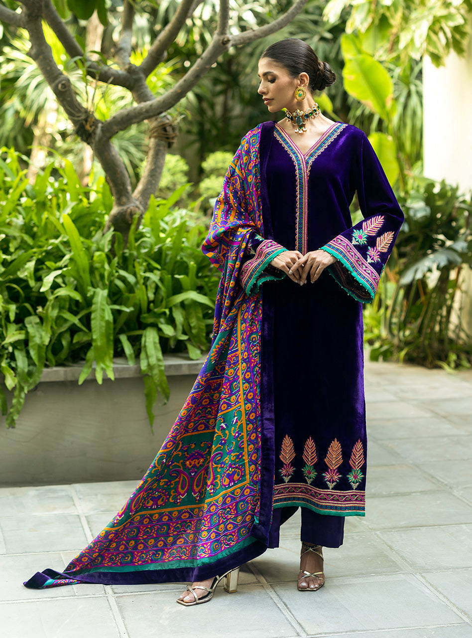 Zainab Chottani | Makhmal Luxe Pret | Rangin - House Of Anaya