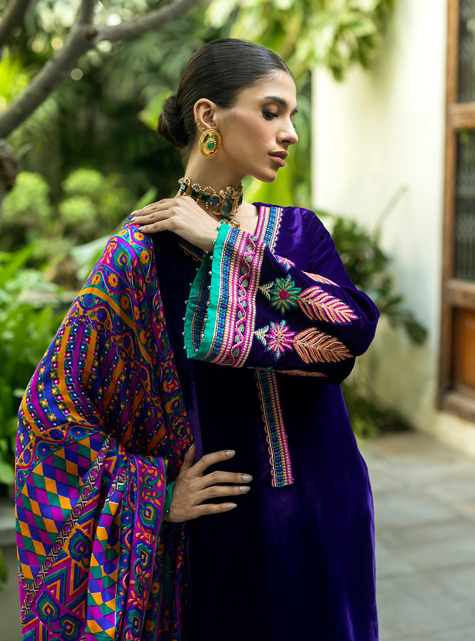 Zainab Chottani | Makhmal Luxe Pret | Rangin - House Of Anaya