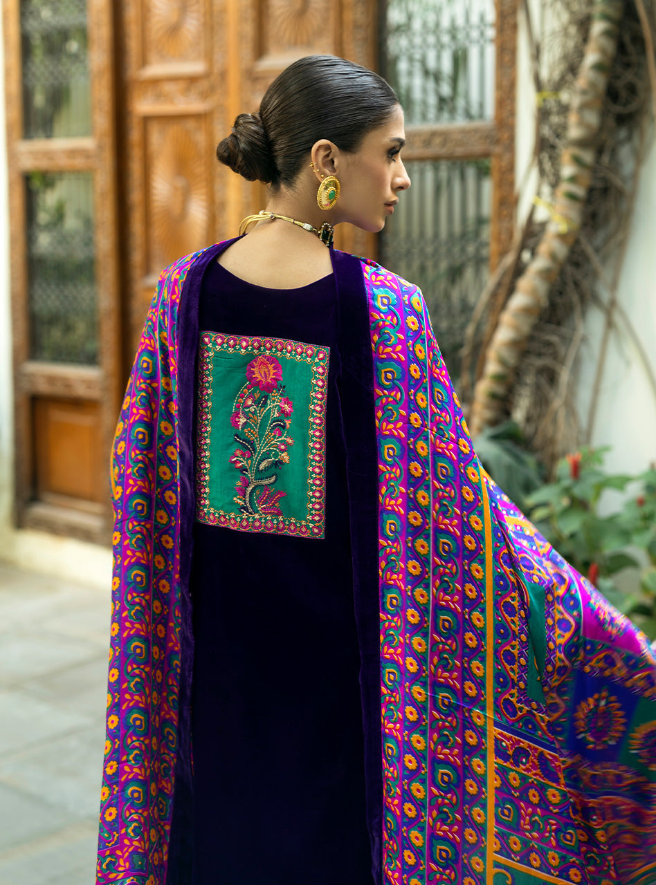 Zainab Chottani | Makhmal Luxe Pret | Rangin - House Of Anaya