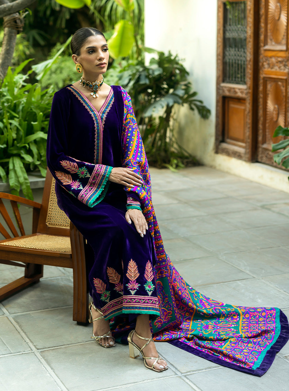 Zainab Chottani | Makhmal Luxe Pret | Rangin - House Of Anaya