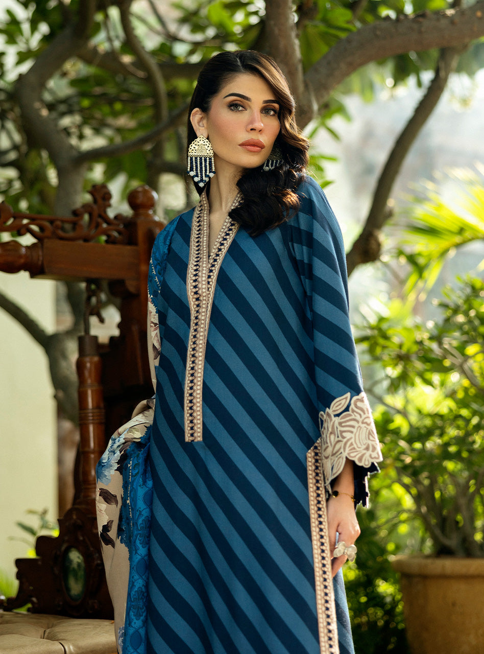 Zainab Chottani | Winter Shawls 24 |  Alayna - House Of Anaya