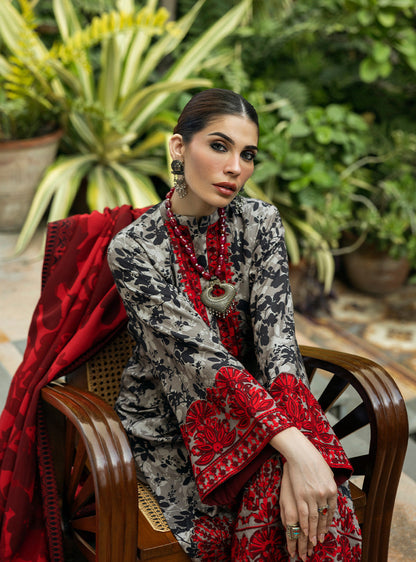 Zainab Chottani | Winter Shawls 24 |  Zemestan - House Of Anaya