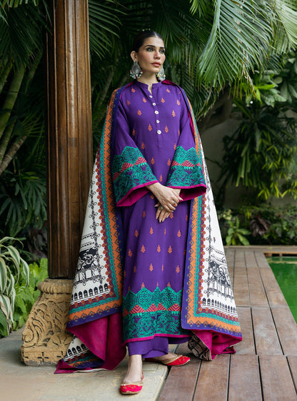 Zainab Chottani | Winter Shawls 24 |  Vaniza - House Of Anaya