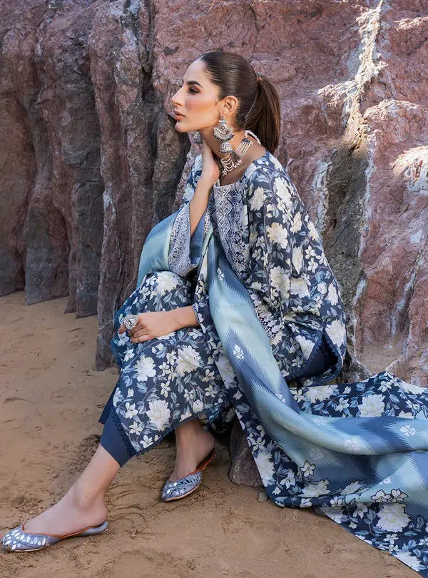 Zainab Chottani | Winter Shawls | Kinara - House Of Anaya
