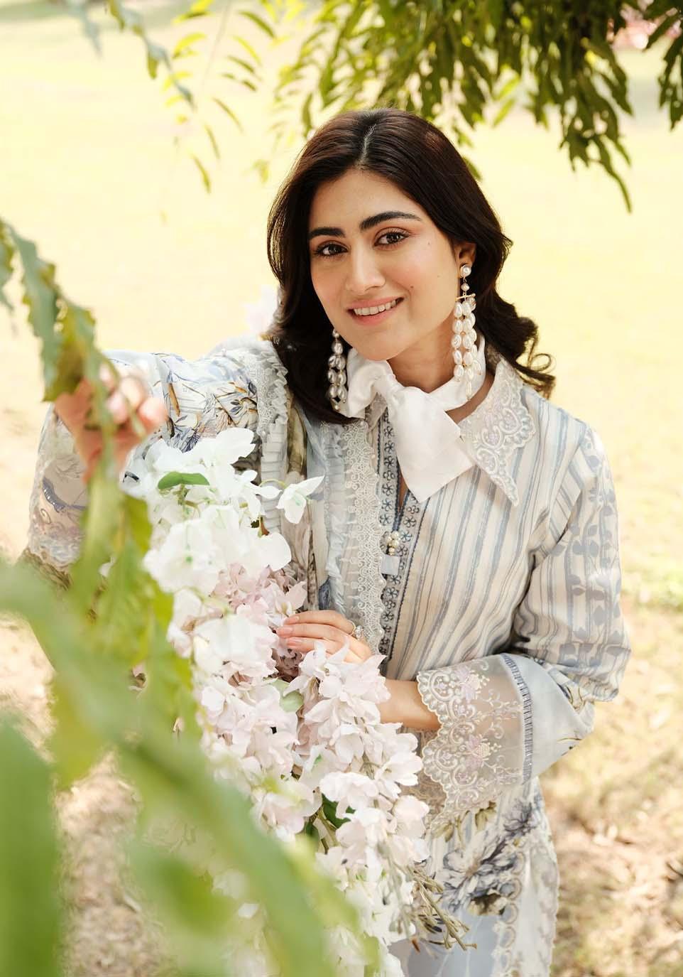 Zarqash | Luxe Lawn 24 | ZQ 15