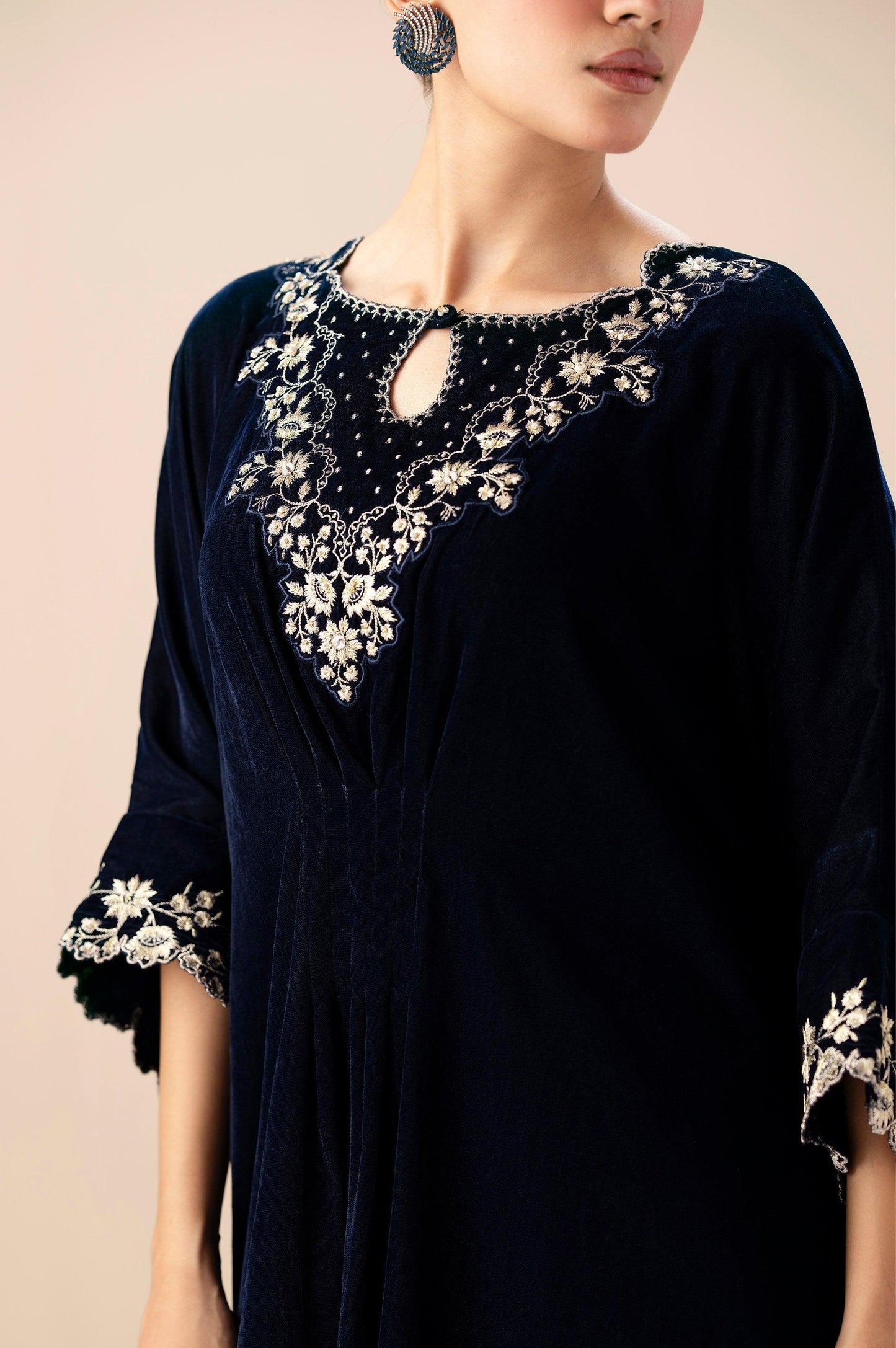 Zeen | Winter Collection | Velvet Kaftan 02