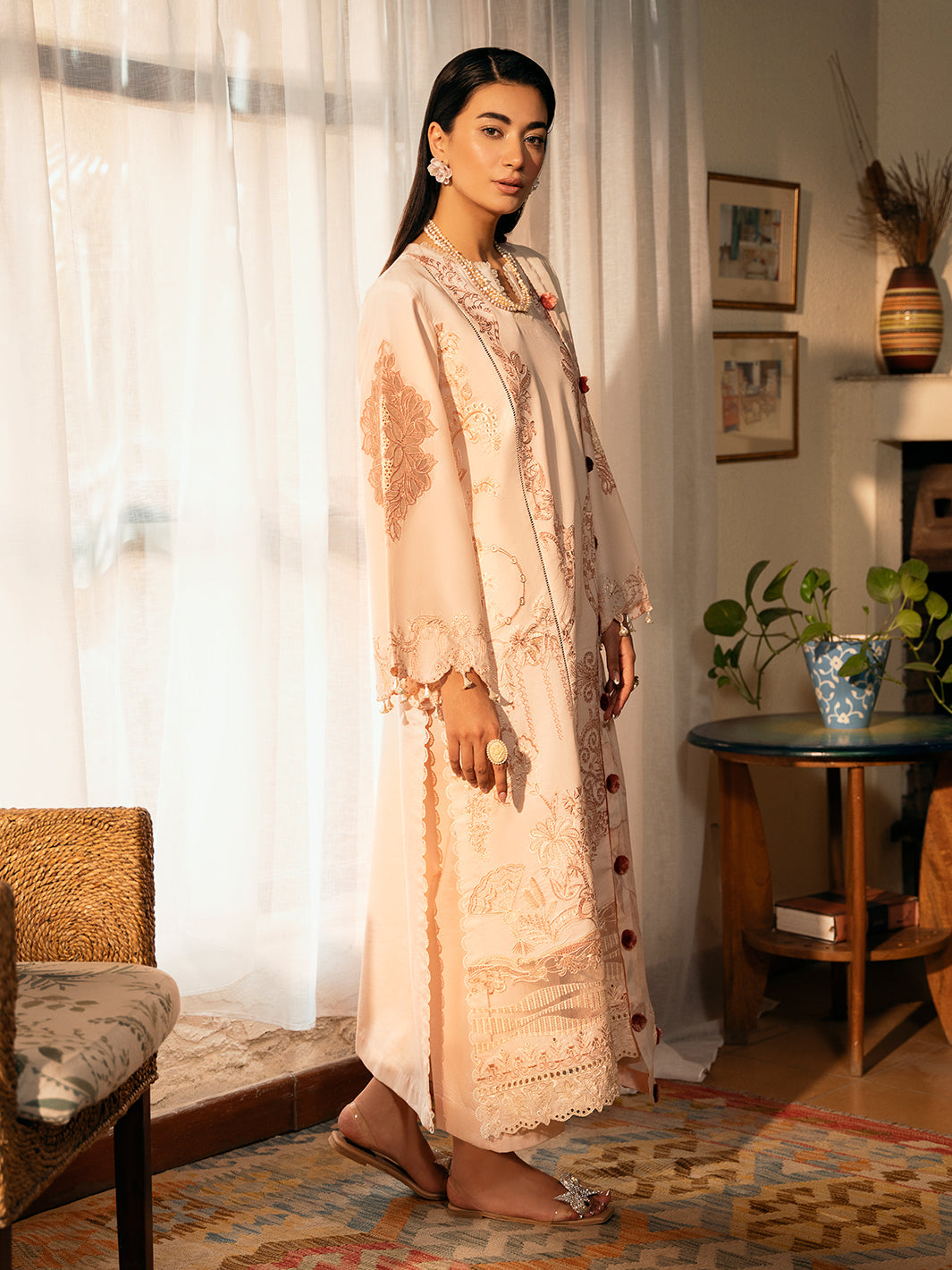 Izel | Dastak Luxury Lawn | AARZOO - House Of Anaya