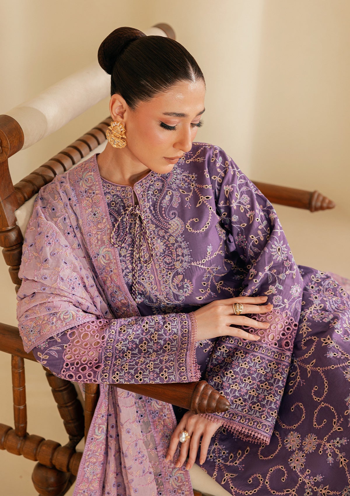 Aik Atelier | Lawn 26 Vol 2 | Look B2602A - 2