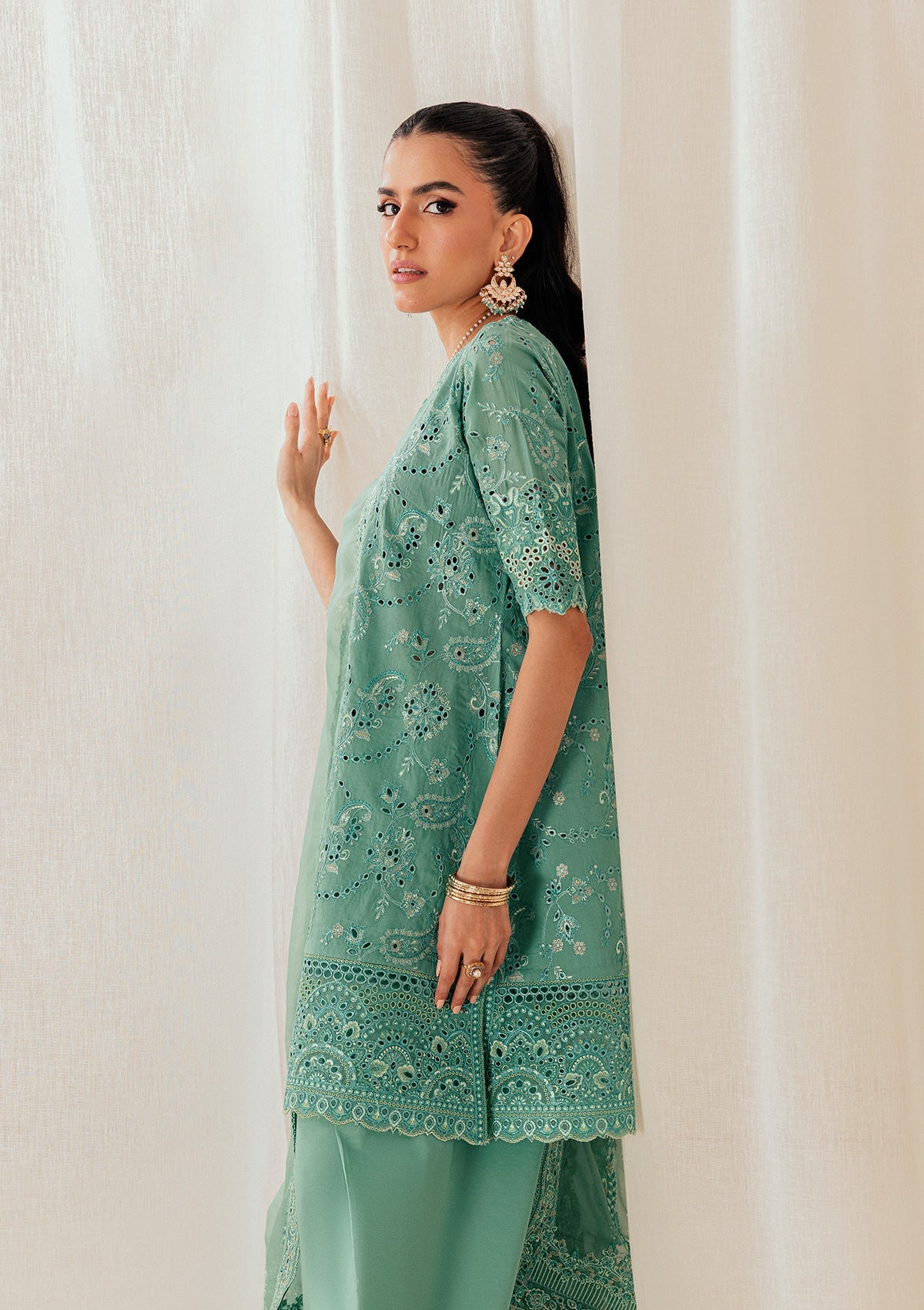 Aik Atelier | Lawn 26 Vol 2 | Look B2603A - 4