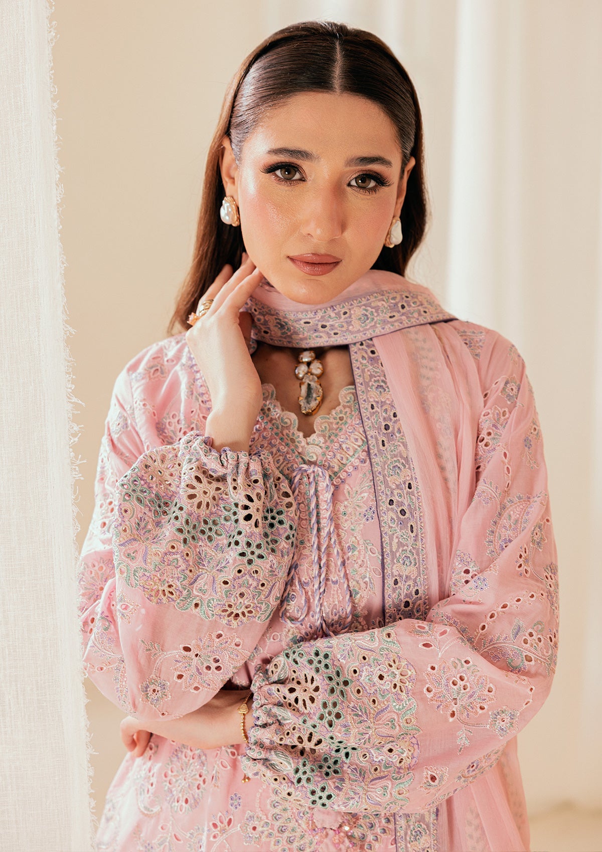 Aik Atelier | Lawn 26 Vol 2 | Look B2603B - 2