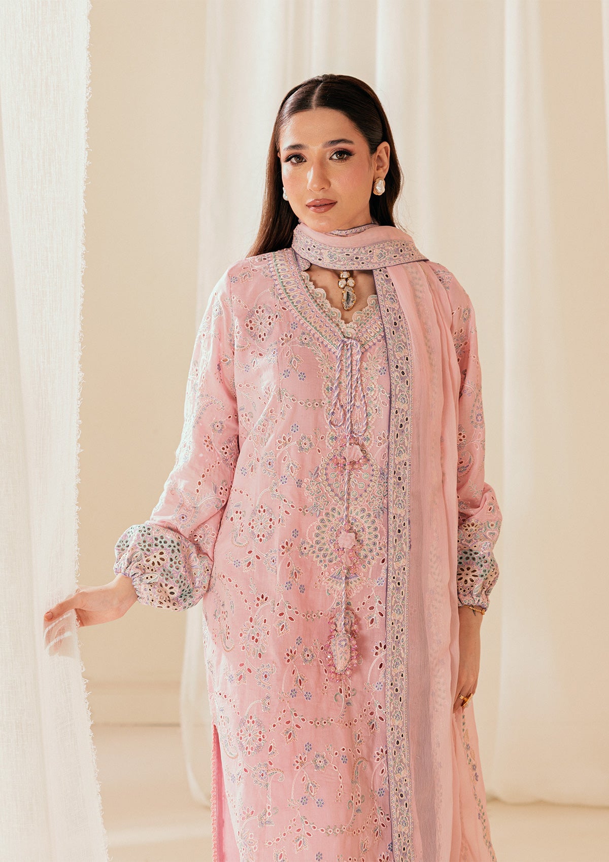 Aik Atelier | Lawn 26 Vol 2 | Look B2603B - 4