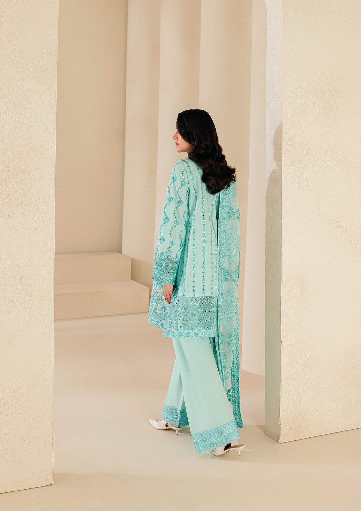 Aik Atelier | Lawn 26 Vol 2 | Look B2605A - 5