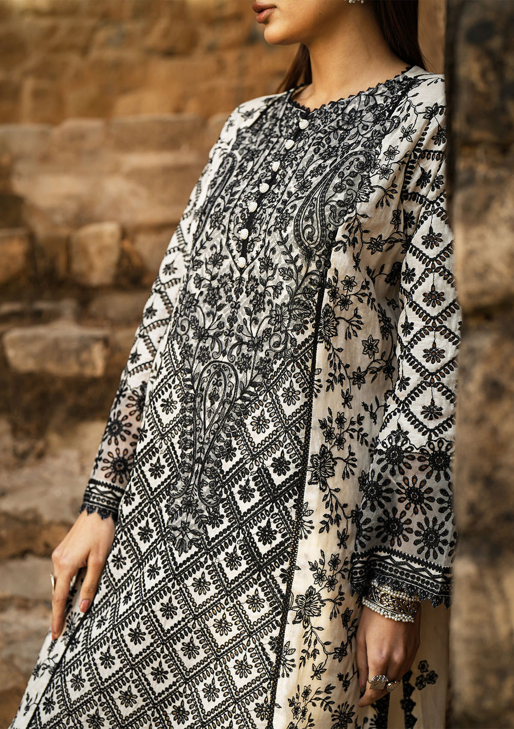 Aik Atelier | Pardes Lawn 24 | LOOK 01 - House Of Anaya