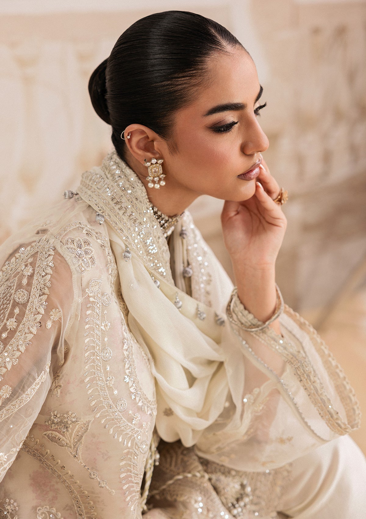 Aik | Aik Shaam 26  Vol 2| Aik Shaam - Look B2602