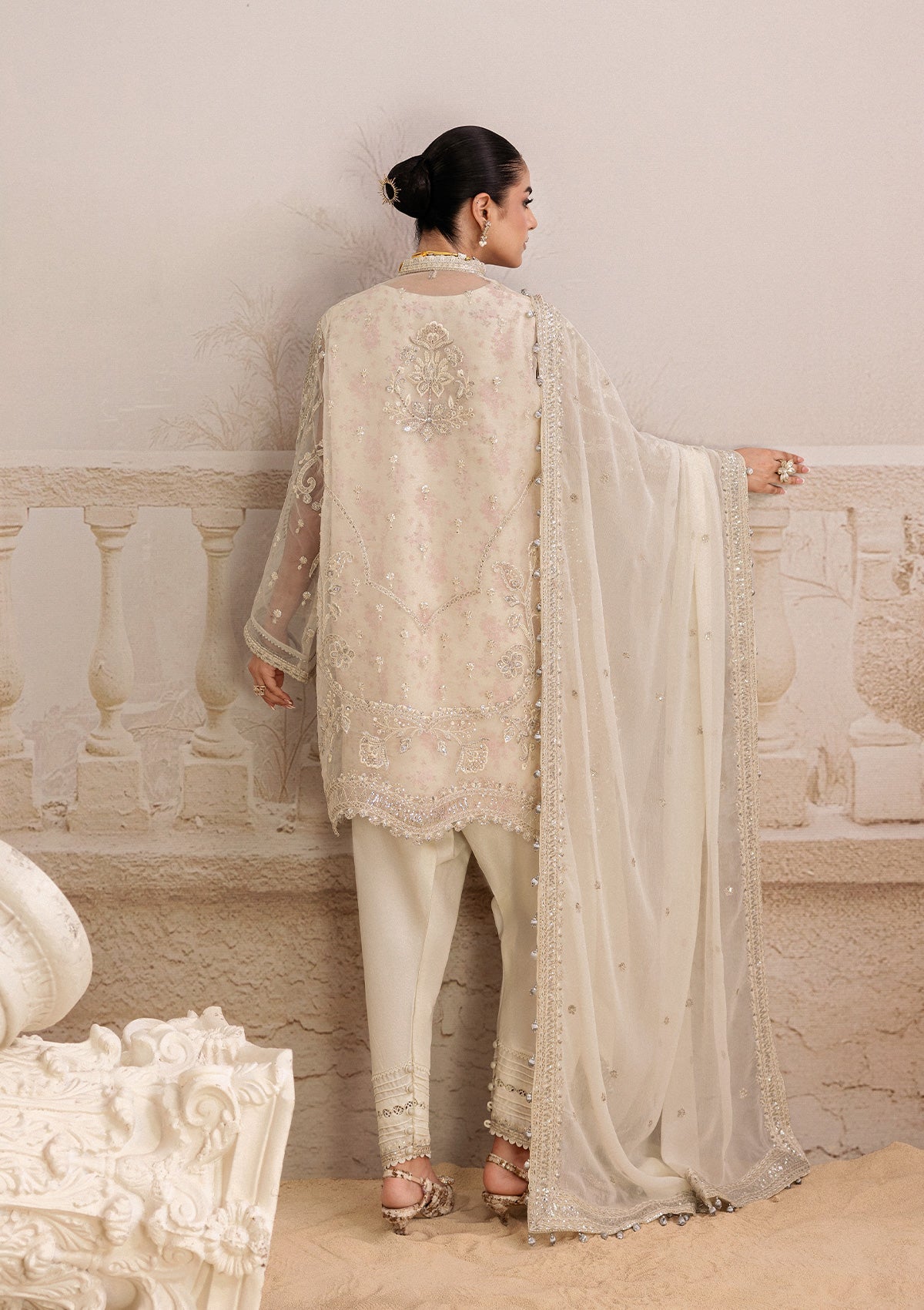 Aik | Aik Shaam 26  Vol 2| Aik Shaam - Look B2602